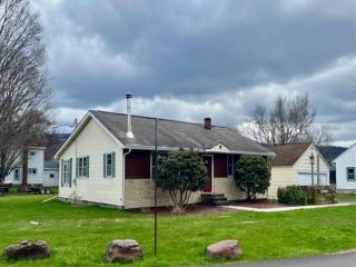 Foreclosed Home - 40 NEWLAND ST, 13825