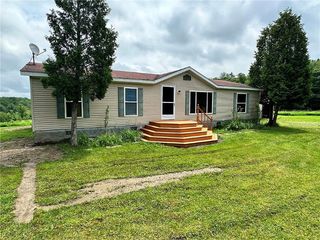 Foreclosed Home - 1220 COUNTY ROAD 18, 13830