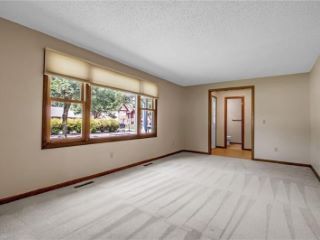 Foreclosed Home - 7 TIFFANY PL, 14051