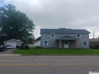 Foreclosed Home - 5651 MCKINLEY PKWY, 14075