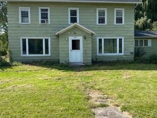 Foreclosed Home - 4190 SALT WORKS RD, 14103