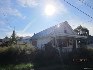 Foreclosed Home - 351 FOX ST, 14211