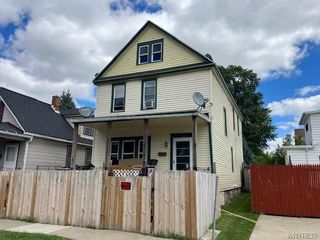 Foreclosed Home - 11 BAYNES ST, 14213