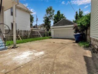 Foreclosed Home - 91 KENSINGTON AVE, 14214