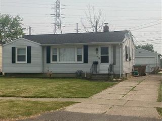 Foreclosed Home - 27 PATTON LN, 14225