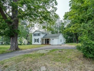 Foreclosed Home - 4158 COMSTOCK RD, 14527