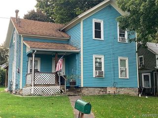 Foreclosed Home - 15 GOUINLOCK ST, 14569