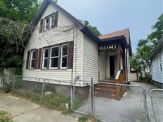 Foreclosed Home - 30 SIEBERT PL, 14605