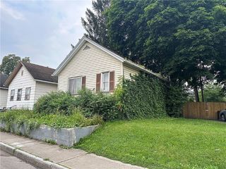 Foreclosed Home - 37 ANGLE ST, 14606