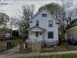 Foreclosed Home - 139 7TH ST, 14609