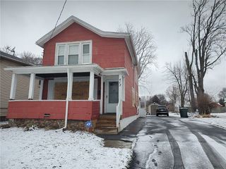 Foreclosed Home - 412 MAPLE ST, 14611