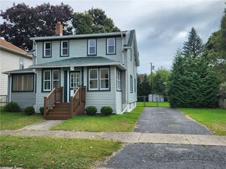 Foreclosed Home - 21 STRATHMORE DR, 14616
