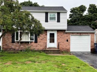 Foreclosed Home - 100 VINEDALE AVE, 14622