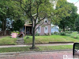 Foreclosed Home - 27 W 10TH ST, 14701
