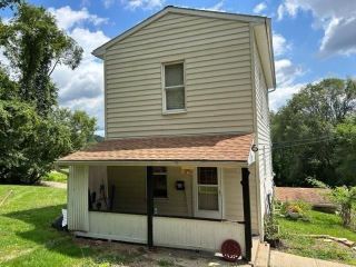 Foreclosed Home - 1801 CENTER AVE, 15010
