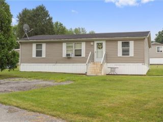 Foreclosed Home - 134 KNOBVUE DR, 15042