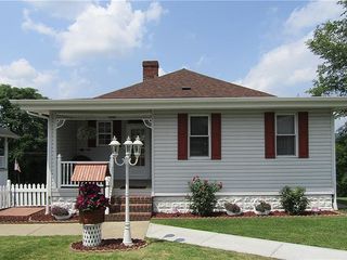Foreclosed Home - 22 ROBINSON ST, 15063