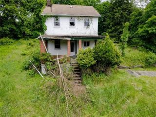 Foreclosed Home - 1635 OLD LEECHBURG RD, 15068