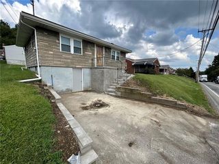 Foreclosed Home - 613 VIRGINIA AVE, 15074