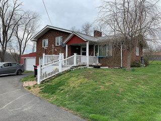 Foreclosed Home - 426 7TH AVE, 15083