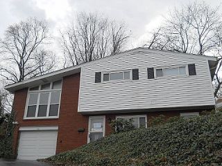 Foreclosed Home - 1030 WOODLAWN DR, 15108