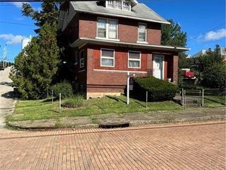 Foreclosed Home - 1316 KENNEDY AVE, 15110