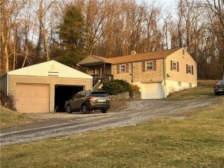 Foreclosed Home - 221 MCCORMICK RD, 15136