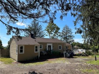 Foreclosed Home - 130 PLEASANT AVE, 15317