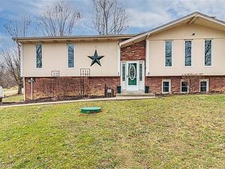 Foreclosed Home - 3082 GREEN VALLEY RD, 15323