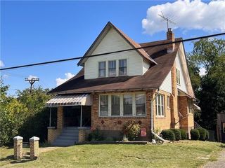 Foreclosed Home - 1395 MAIN ST, 15656