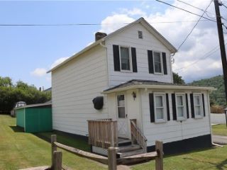 Foreclosed Home - 212 MCKINLEY AVE, 15949