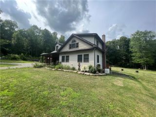 Foreclosed Home - 221 WHITAKER RD, 16038