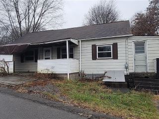 Foreclosed Home - 153 PETROLIA ST, 16041