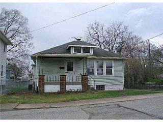 Foreclosed Home - 511 DICKENS PL, 16146