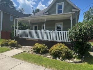 Foreclosed Home - 110 N MAIN ST, 16401