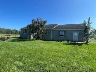Foreclosed Home - 22146 S BEAVER RD, 16406
