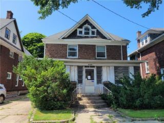 Foreclosed Home - 1028 W 7TH ST, 16502