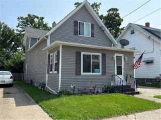 Foreclosed Home - 1117 E 25TH ST, 16503