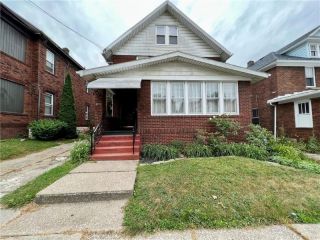 Foreclosed Home - 2710 WAYNE ST, 16504