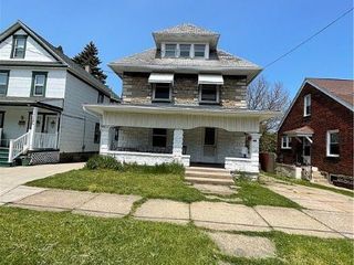 Foreclosed Home - 1150 E 27TH ST, 16504