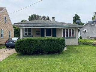 Foreclosed Home - 1263 E 27TH ST, 16504