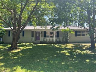 Foreclosed Home - 5439 LAKE SHORE DR, 16505