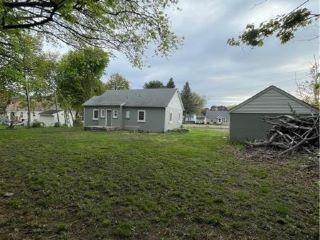 Foreclosed Home - 1315 POWELL AVE, 16505