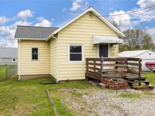 Foreclosed Home - 2342 W 32ND ST, 16506