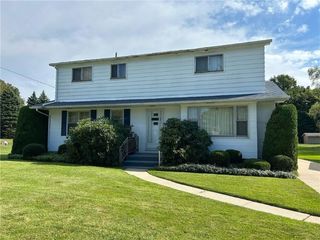 Foreclosed Home - 3813 MEADOW DR, 16506