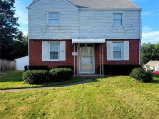 Foreclosed Home - 1638 W 32ND ST, 16508