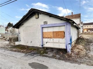Foreclosed Home - 120 E 5TH AVE, 16602