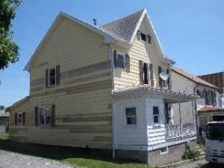 Foreclosed Home - 510 W 19TH ST, 16686