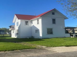 Foreclosed Home - 203 2ND ST, 16920