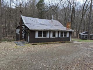 Foreclosed Home - 500 Wolf Rd, 17006